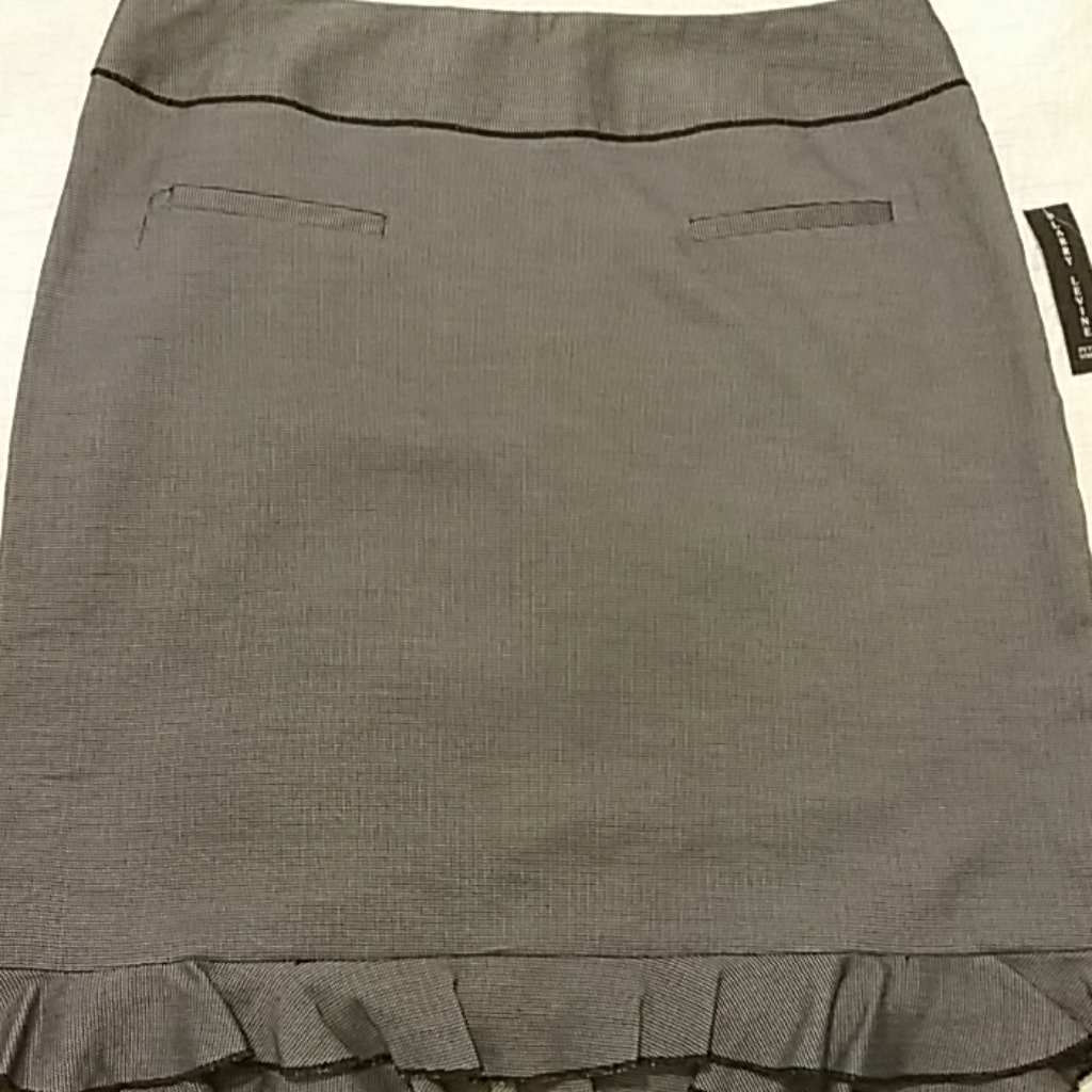 Larry Levine Skirt